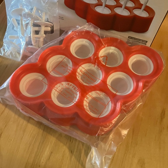 ZOKU Mini Pops Paletas Mold Set Makes 9 Pops! - Picture 6 of 7